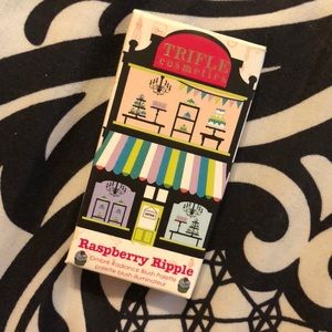 Trifle Cosmetics Mini Blush Pallet